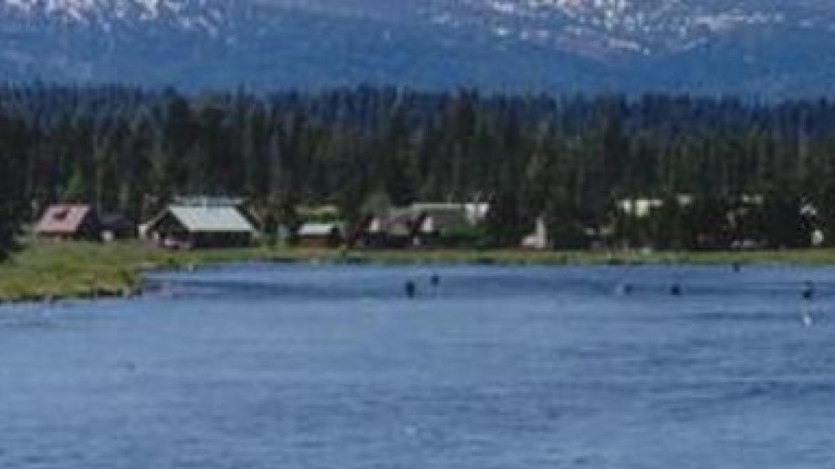 Lodges along the Henry's Fork in Island Park