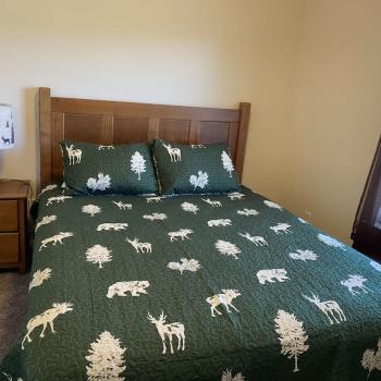 Bedroom #1 with a Queen size bed perfect for 2 people.