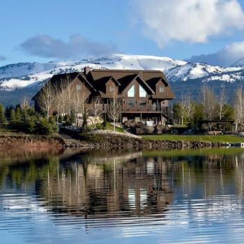 Welcome to West of Yellowstone Lodge.
