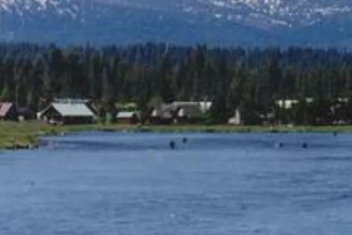 Lodges along the Henry's Fork in Island Park