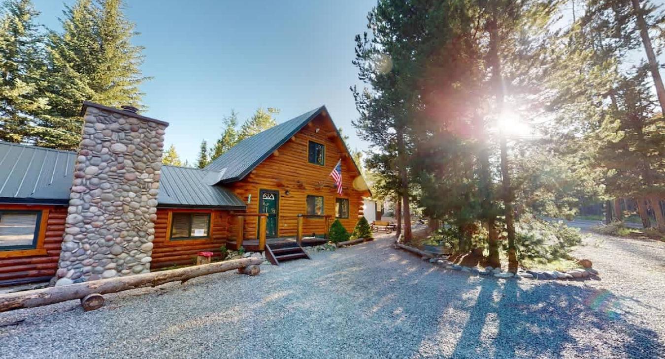 Welcome to Lazy Moose Cabin.