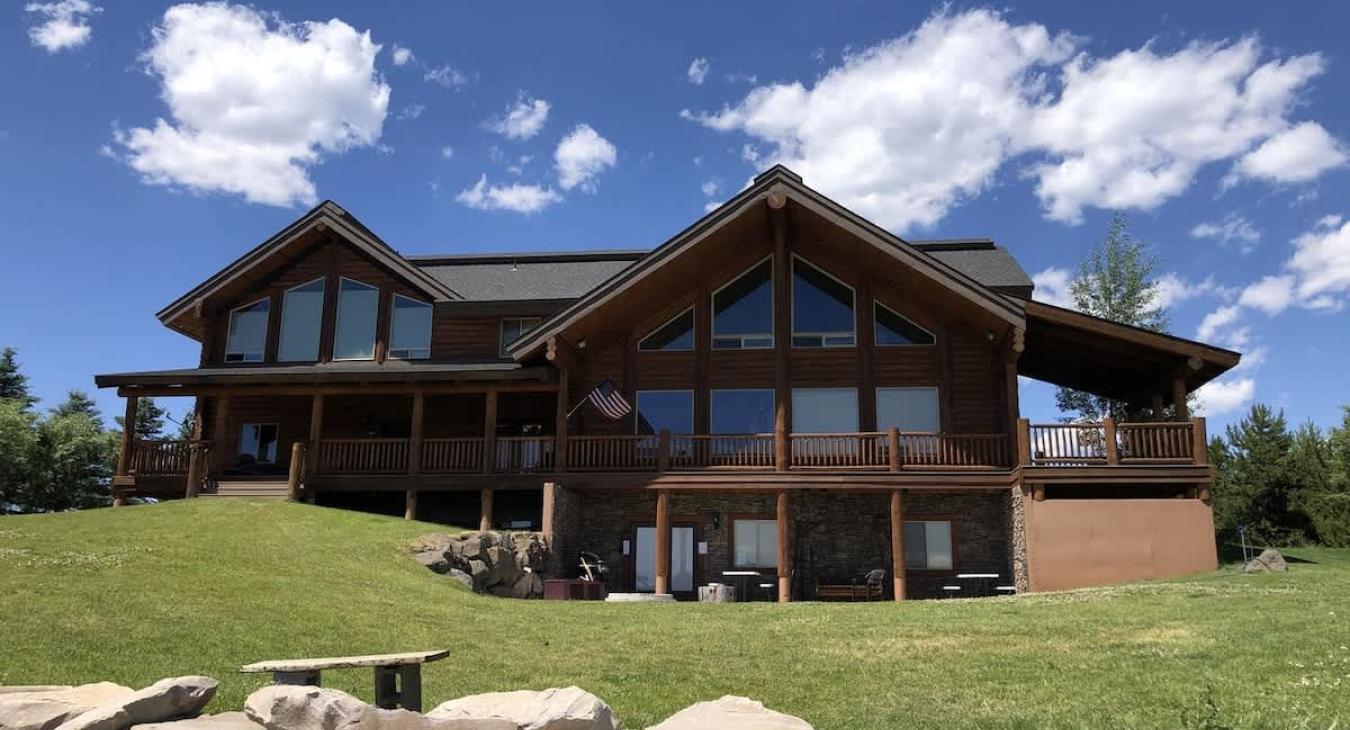 Welcome to Water's Edge!