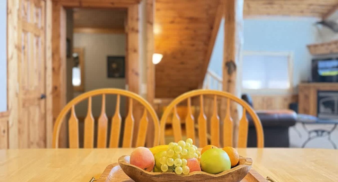 Beautiful open kitchen layout in the cabin.