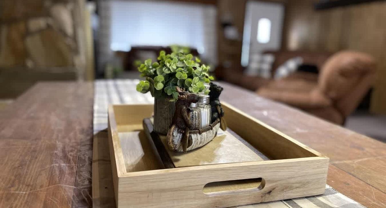 Decor placed throughout the cabin.