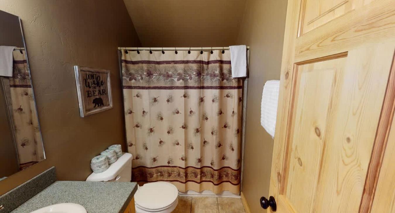 Upstairs full size shared bathroom.