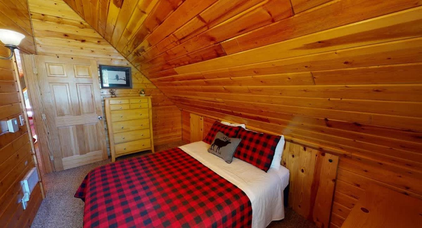 Dresser to store your belongings during your stay.