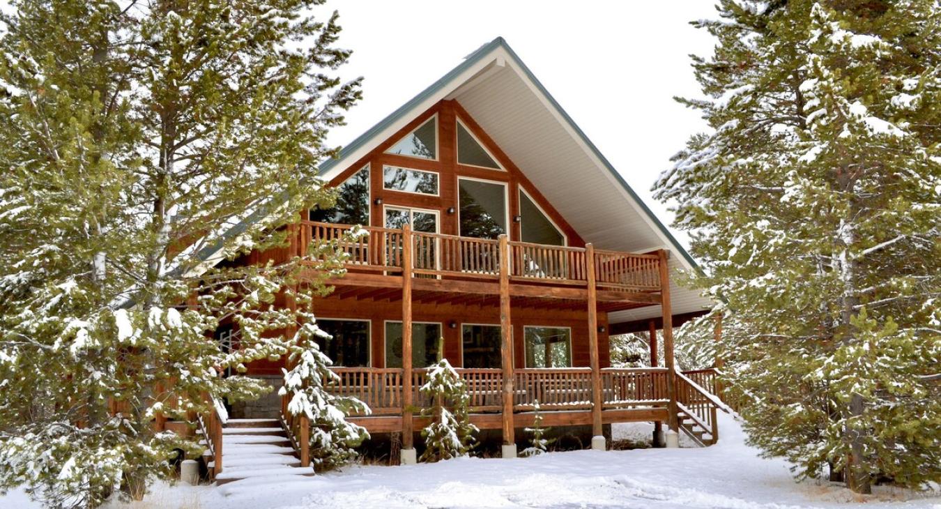 Come and enjoy North Star Lodge year-round.