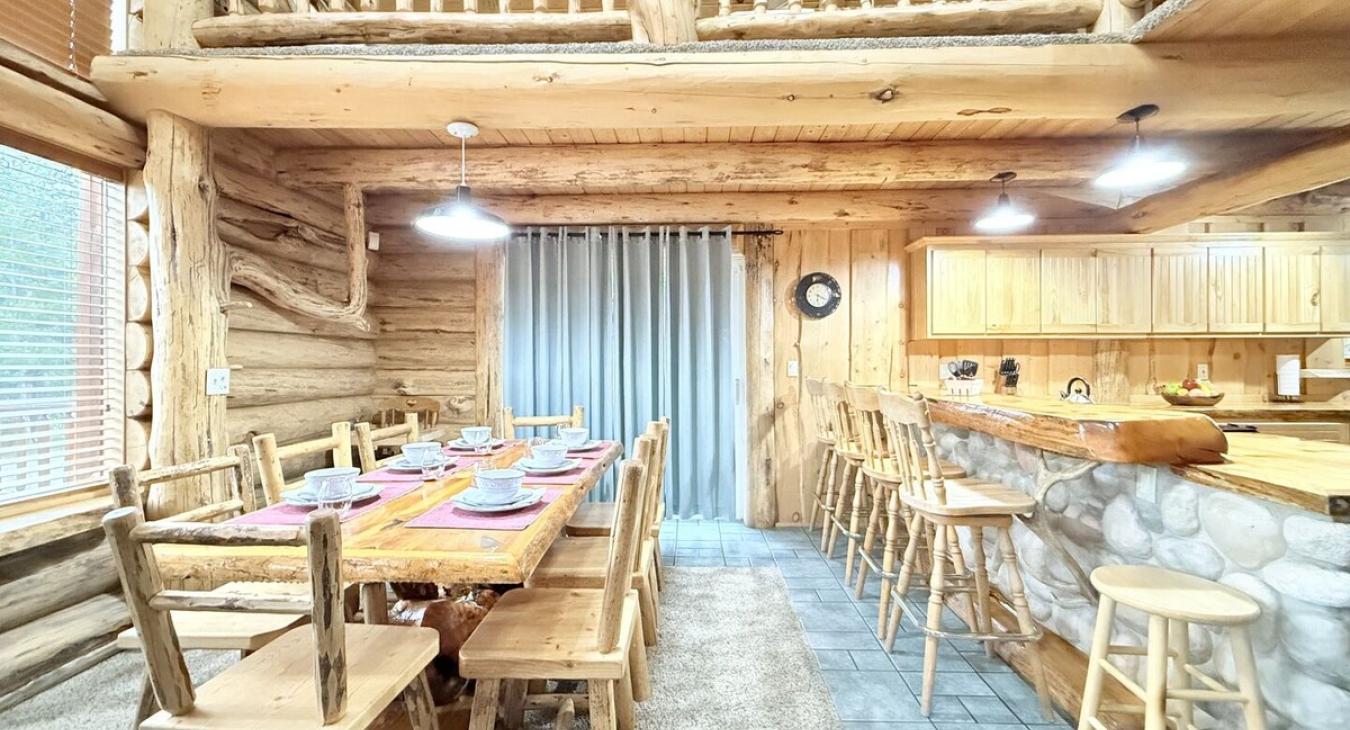 Plenty of seating for family meals