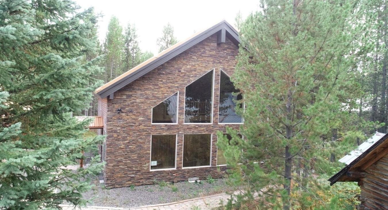 Outside view of the main cabin.