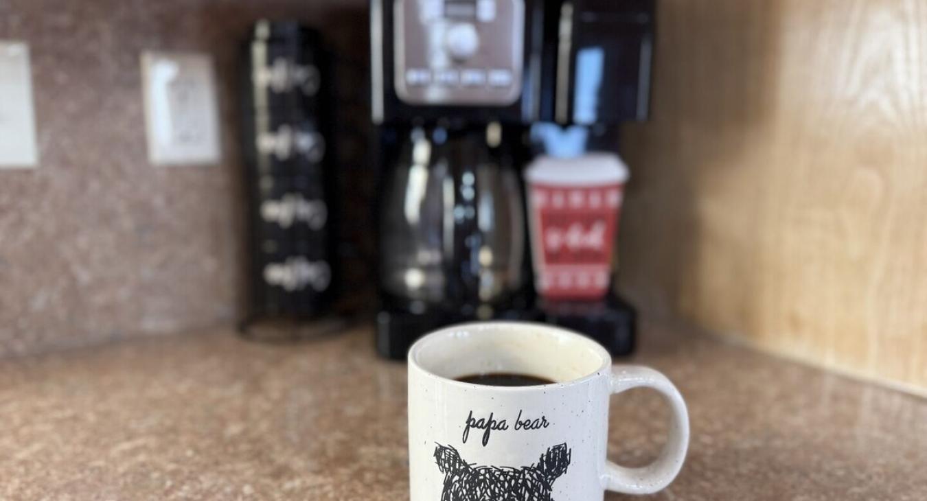 Enjoy a nice cup of coffee in the morning with the coffee bar located in the cabin.