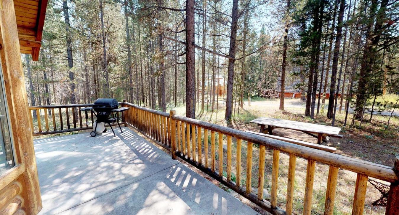 Large deck with grill available.