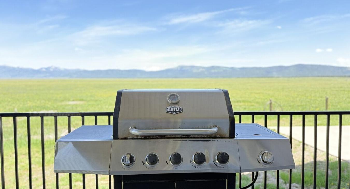 BBQ with a view over the open plains.