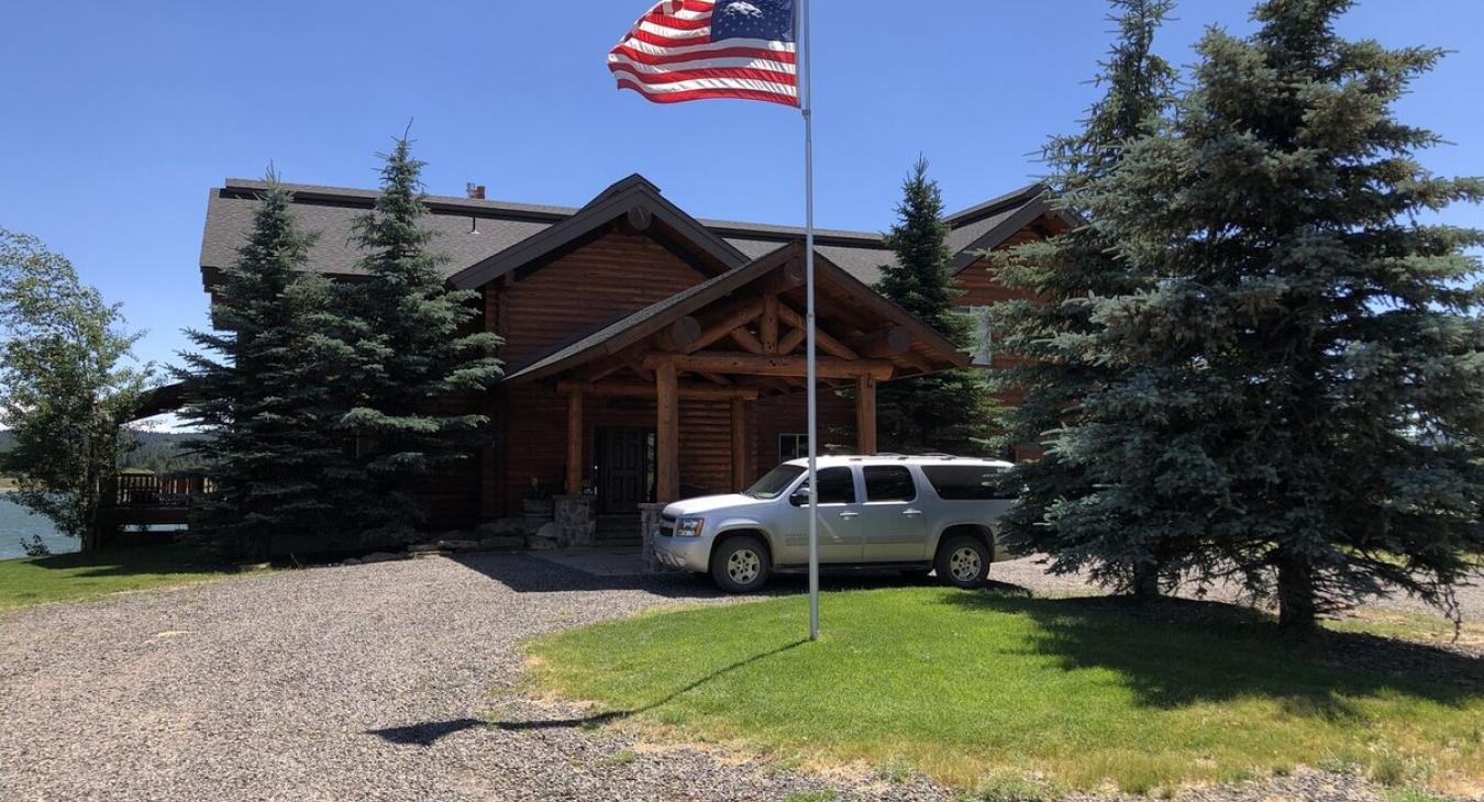 Perfect cabin for family reunions or a trip with extended families.