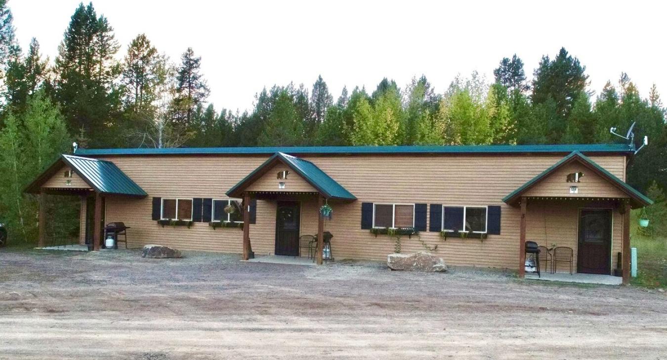 You are located adjacent to 2 other cabins so be mindful of your neighbors.