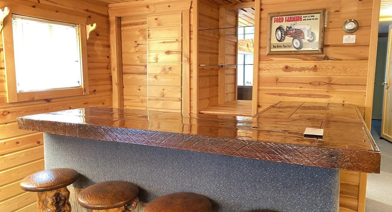 Island seating to accommodate more people.
