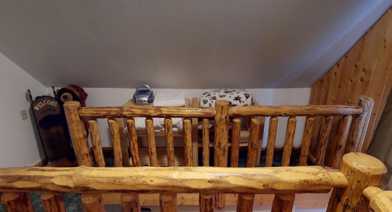 Extra storage located in the loft.