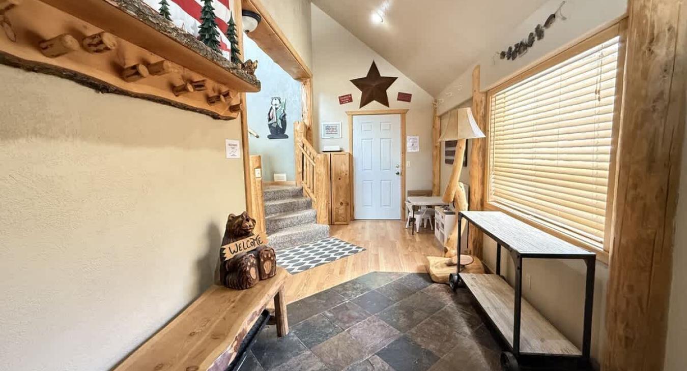 Place your shoes and coats here during your stay.