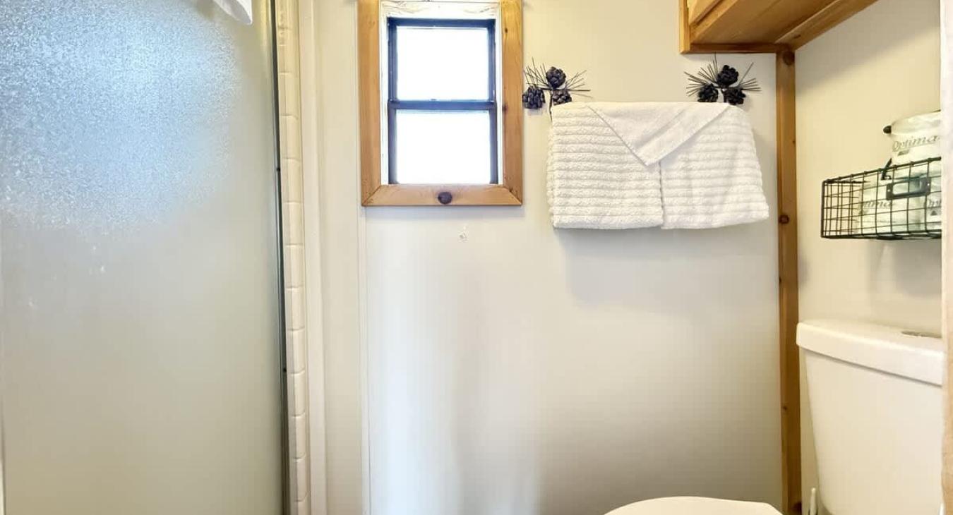 Bath towels and toilet paper is available for the duration of your stay.