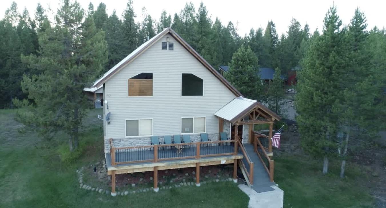 Welcome to Bear Creek Inn.