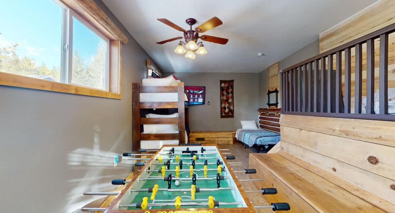 Perfect room for the kiddos.