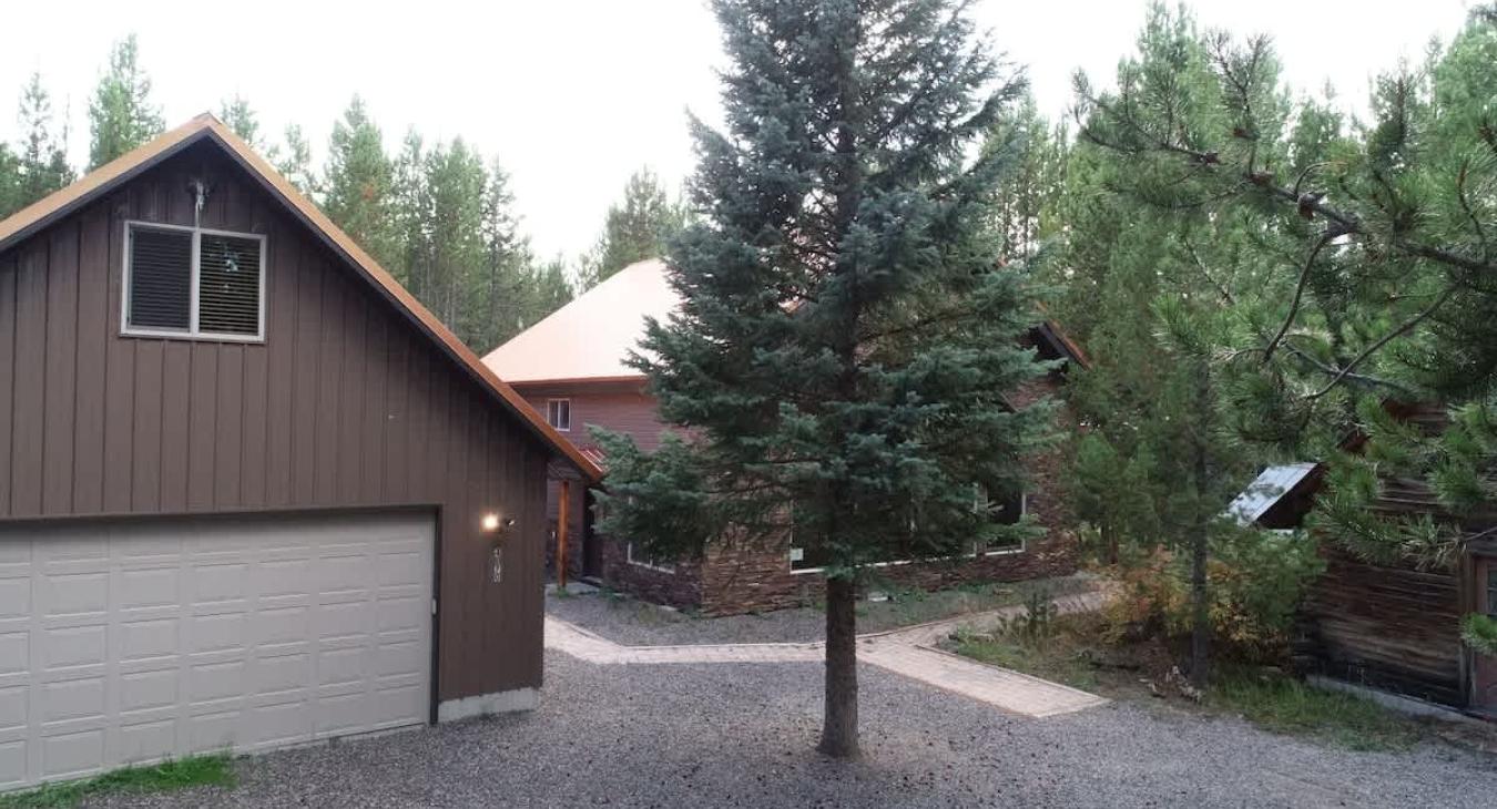 Large driveway to store your vehicles during your stay.