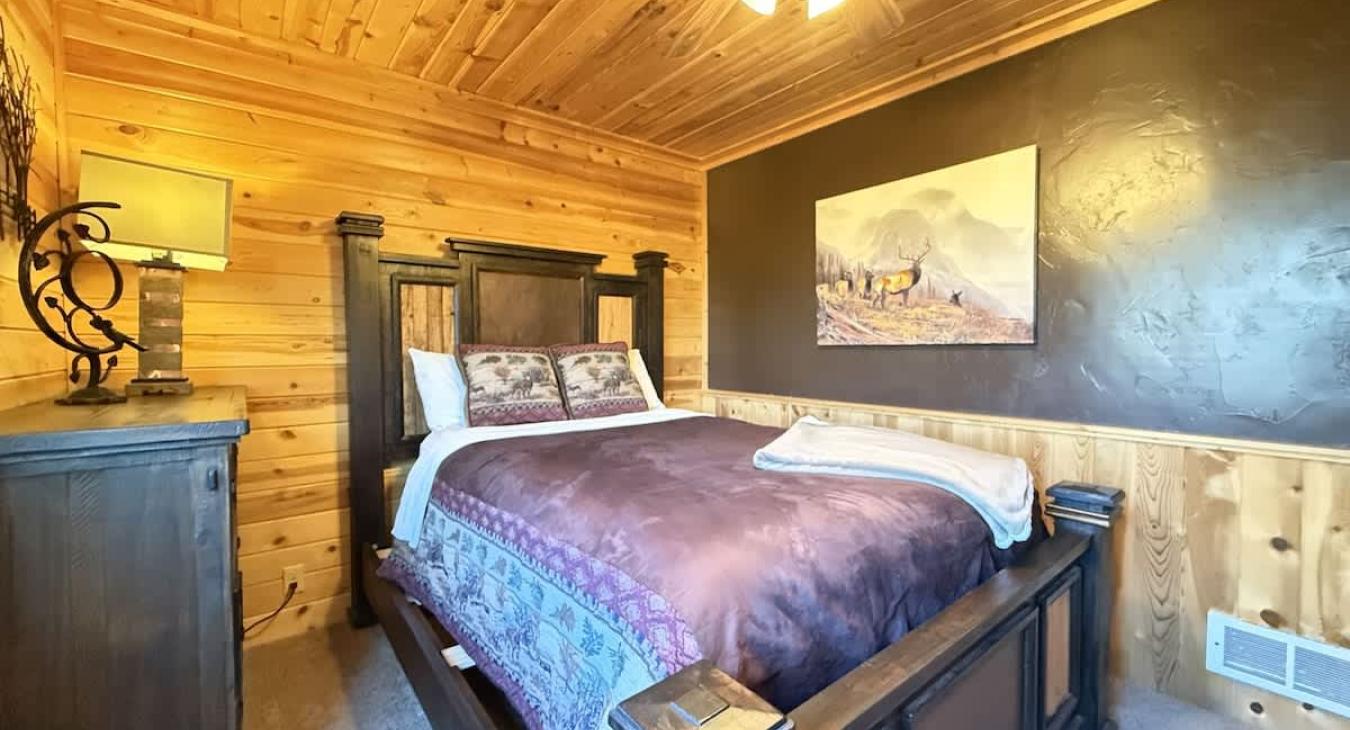 Downstairs is a double bed to sleep 1-2 people. A dresser is located here to store your belongings.