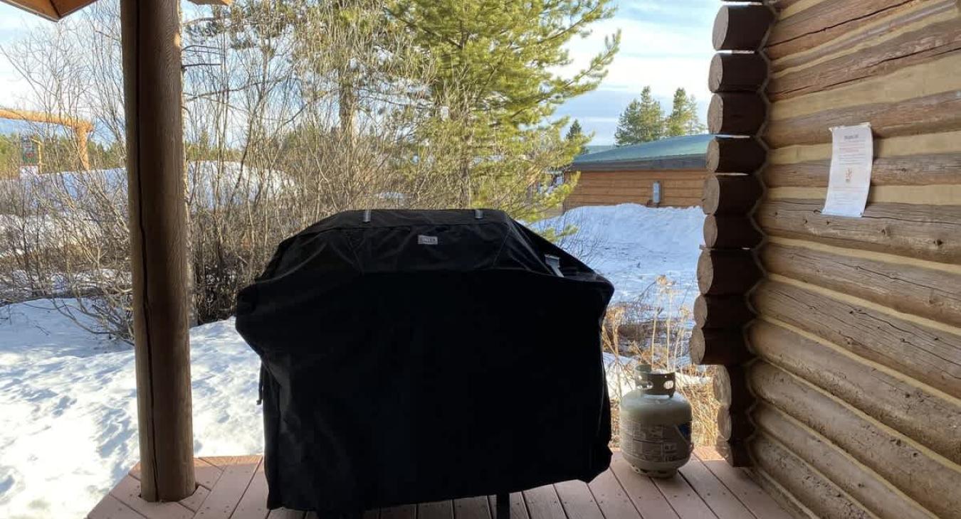 Grill is provided to cook the perfect barbeque meal.