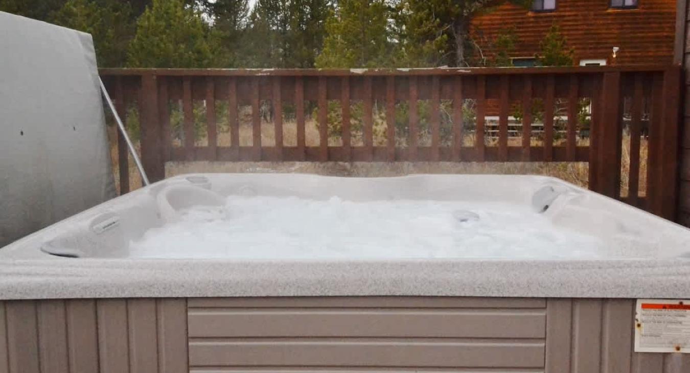 Hot tub towels are provided.