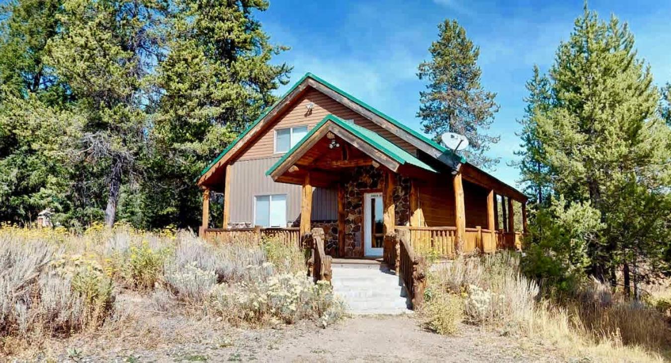 Welcome to Hidden Creek located in the Shotgun subdivision of Island Park.