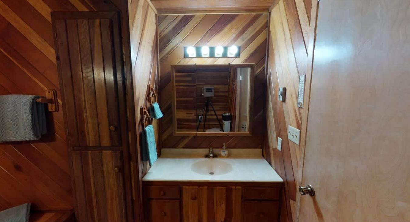 Fresh clean towels are provided to everyone during your stay.