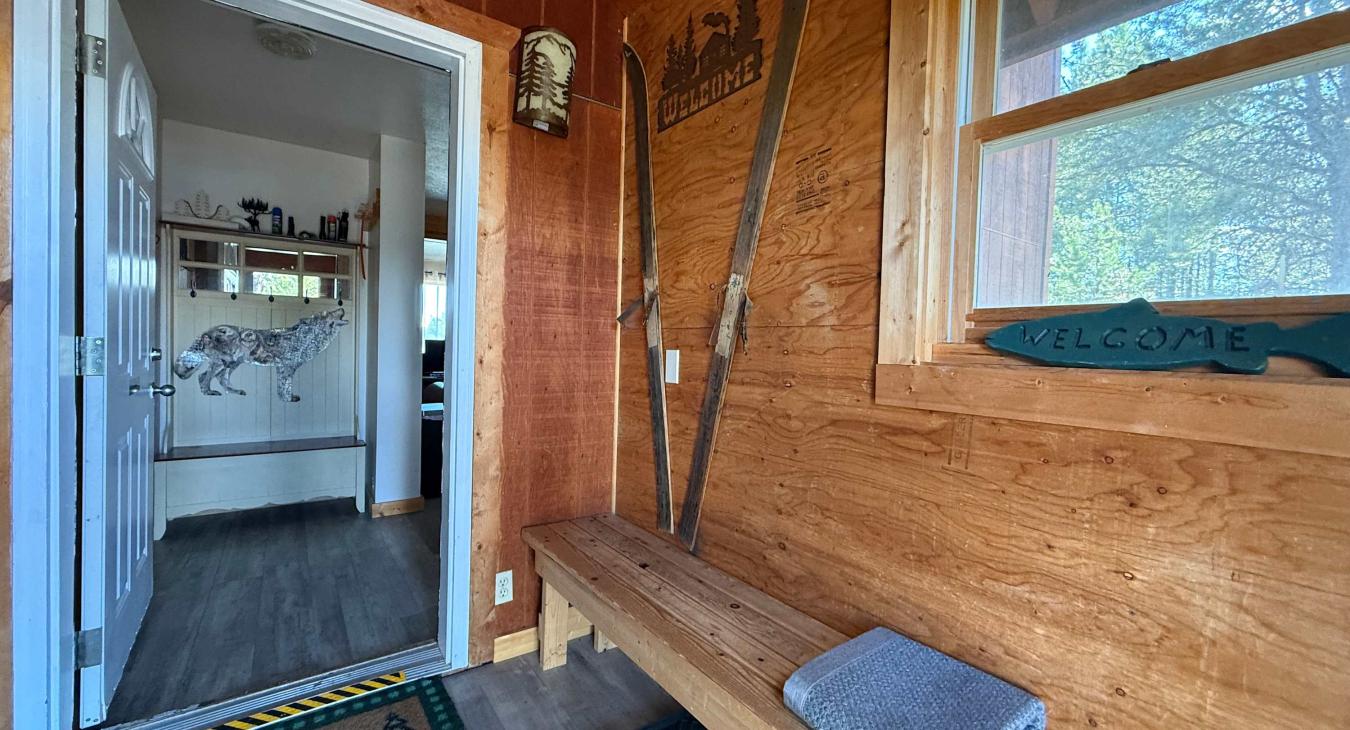 Large Entryway with mud room.