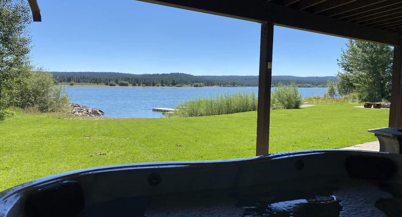 Hot tub to enjoy during your stay.