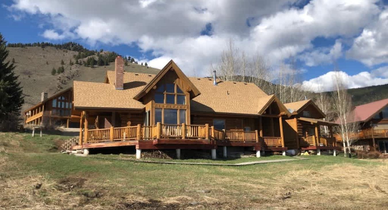 Welcome to Peaceful View Cabin.