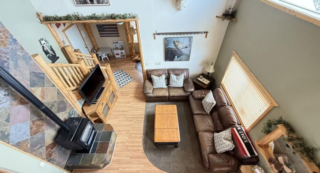 Decor placed throughout the cabin of the aesthetic of nature surrounding you here.