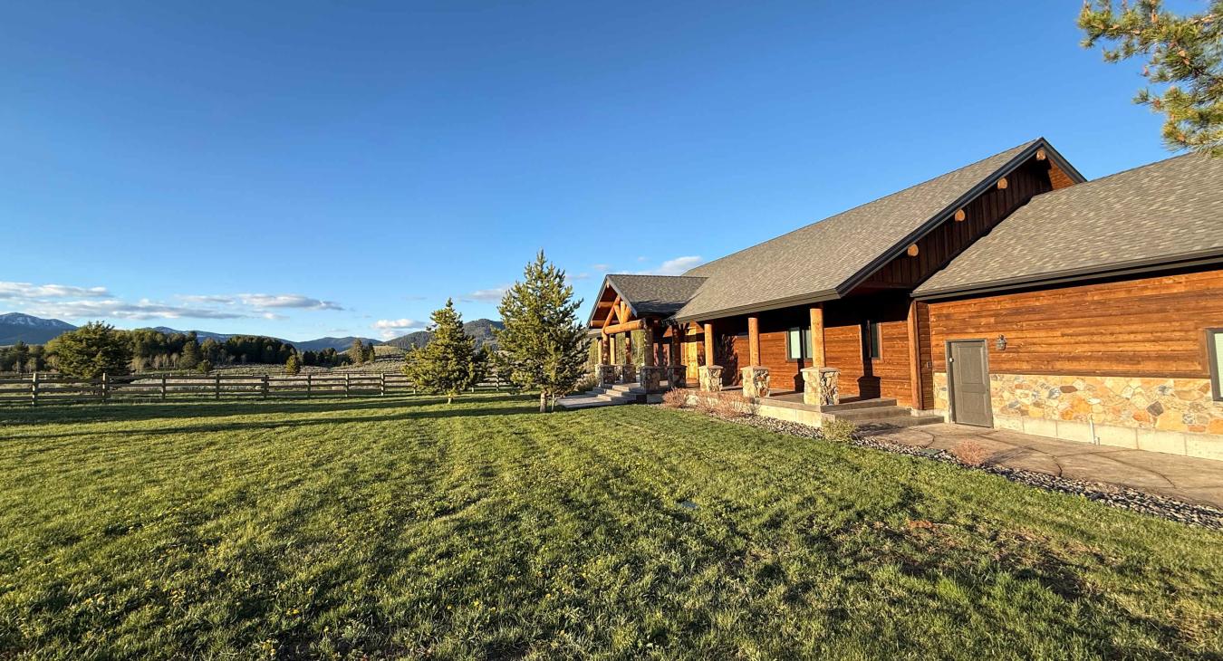 Open landscape to enjoy right outside the cabin.