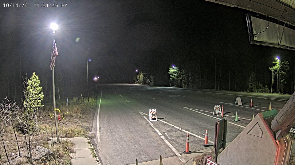 Webcam: West Entrance - Out of the Park
